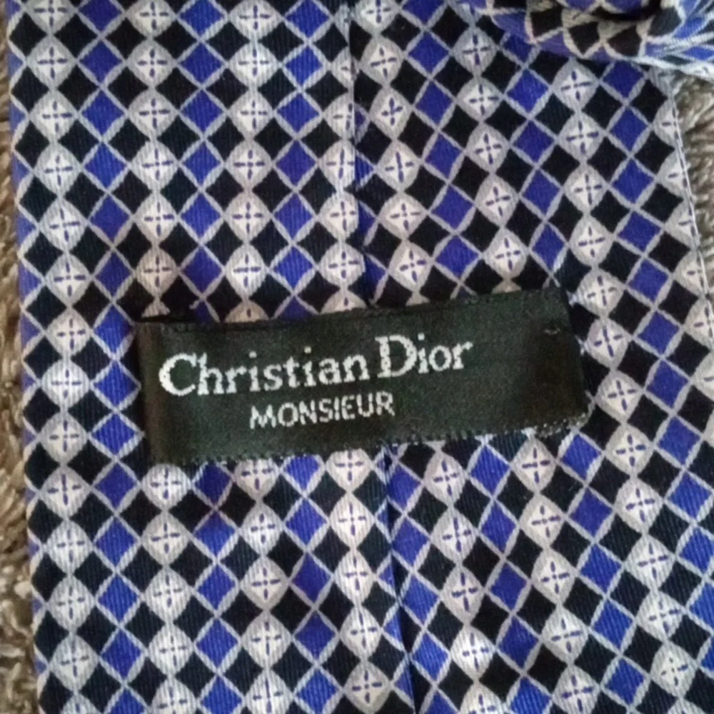 Dior blue black
